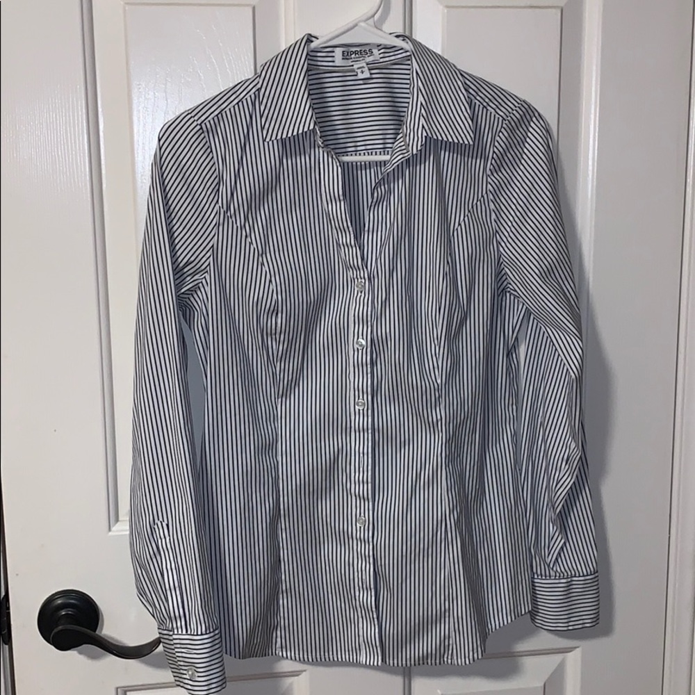 Express Y-Neck Ultimate Essential Shirt
